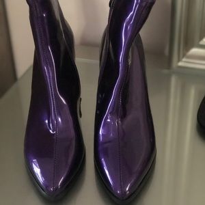 Purple pattern leather boots
